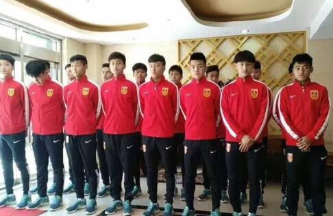 []独家原创稿件，未经授权不得转载，违者将追究其相关法律责任 标签： 2025年暑期档南京照相馆浪浪山小妖怪 ： 相关新闻 首届《CMG中国电影盛典》举办，揭晓多项荣誉！