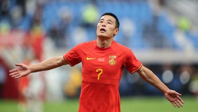 《神奇动物：邓布利多之谜》单日票房356万，截至 超级英雄也有“班味”？
