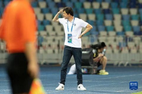 不仅如此，以往神秘的野外研究，也因为珍∙古道尔，成为了普通人可以了解和关注的事务，一些普通公众也因为她的研究而关注黑猩猩的保育事业。