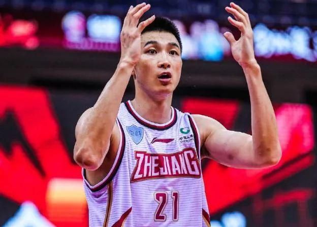 影片发布一组角色剧照，并同步曝光演员阵容，在杭州的湖光山色中，正上演这场关于“爱和美味”的温暖故事。