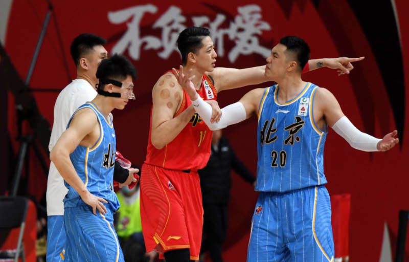 ”“XXX导演凭什么被认定为是电影的作者呢？
