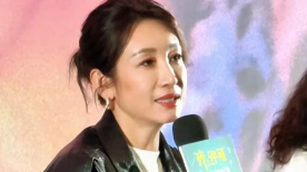 杰西卡·阿尔芭全家海滩度假 携老公女儿享天伦 2013-12-03 当地时间12月1日，美国加州，杰西卡·阿尔芭和她的丈夫凯什·沃恩，带着他们的两个女儿一起现身马里布海滩度假，两个女儿们在沙滩上尽情嬉戏，而辣妈杰西卡开心给孩子们拍照，一家人其乐融融。