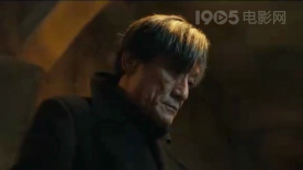 2025-01-06 由探照灯影业出品的《无名小辈》（A Complete Unknown），北美上映第二个周末票房收入810万美元，在2835家影院上映，位居第六。
